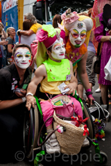 Rollstuhlfahrer beim CSD in Berlin