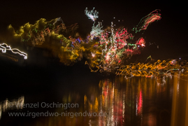 Feuerwerk über der Elbe